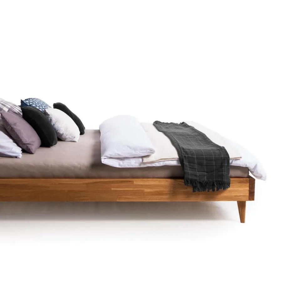 Lit en chêne avec pieds en bois massif gamme Tivoli