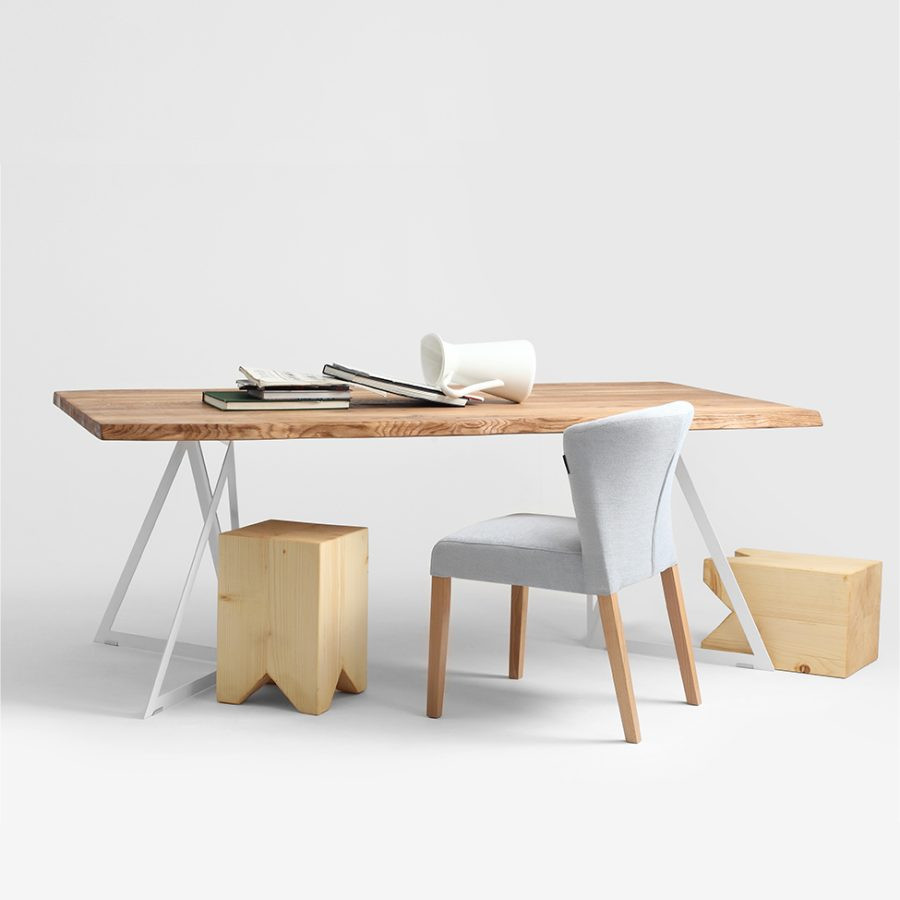 Table bois et métal blanc mat collection Novo